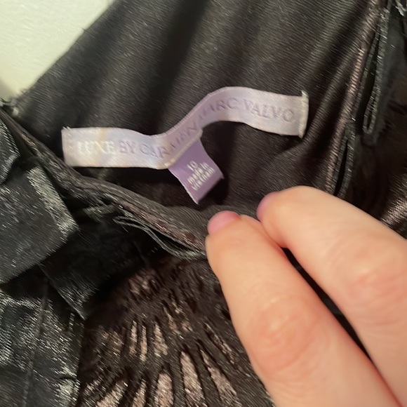 Luxe by Carmen Marc Valvo black cocktail dress. Size 10 - Picture 3 of 4